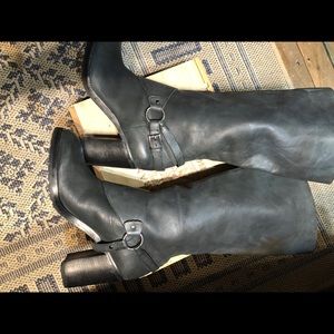 Ralph Lauren Polo Delsa leather boot. Size 9